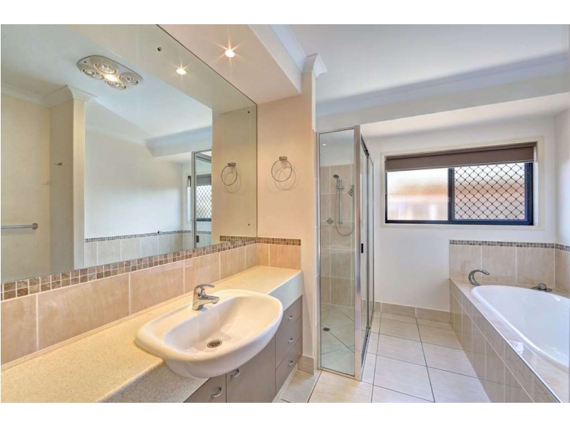 3 Andy Kemp Place, Bargara QLD 4670