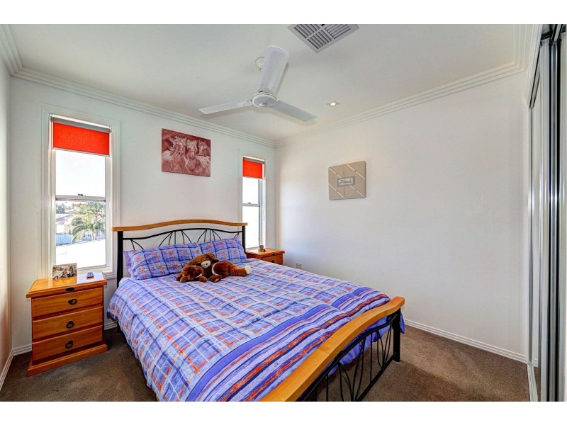 152 Barolin Esplanade, Coral Cove QLD 4670