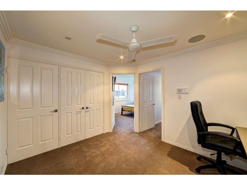 152 Barolin Esplanade, Coral Cove QLD 4670