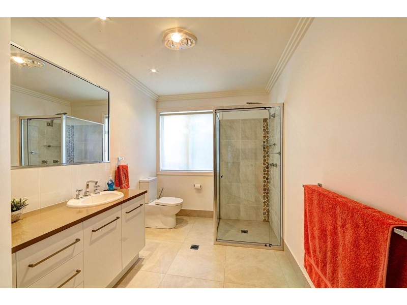 152 Barolin Esplanade, Coral Cove QLD 4670