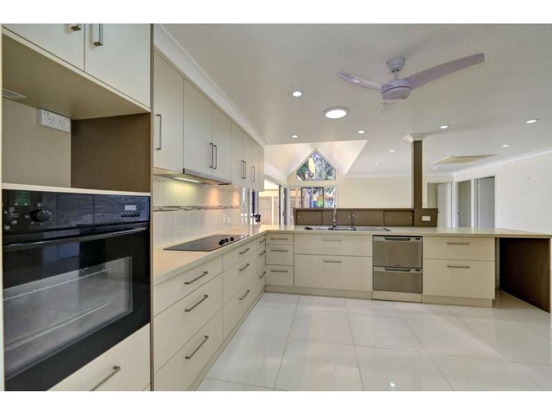 5 Nagle Court, Bargara QLD 4670