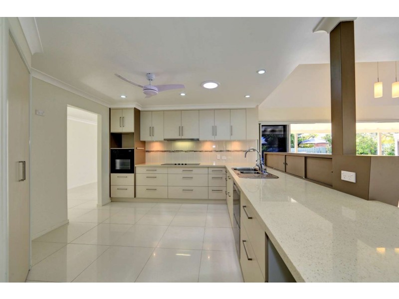 5 Nagle Court, Bargara QLD 4670