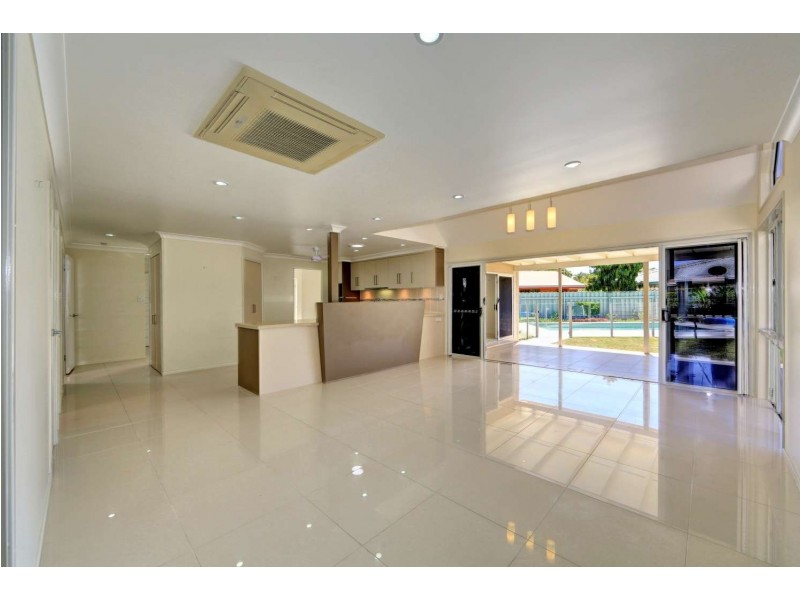 5 Nagle Court, Bargara QLD 4670