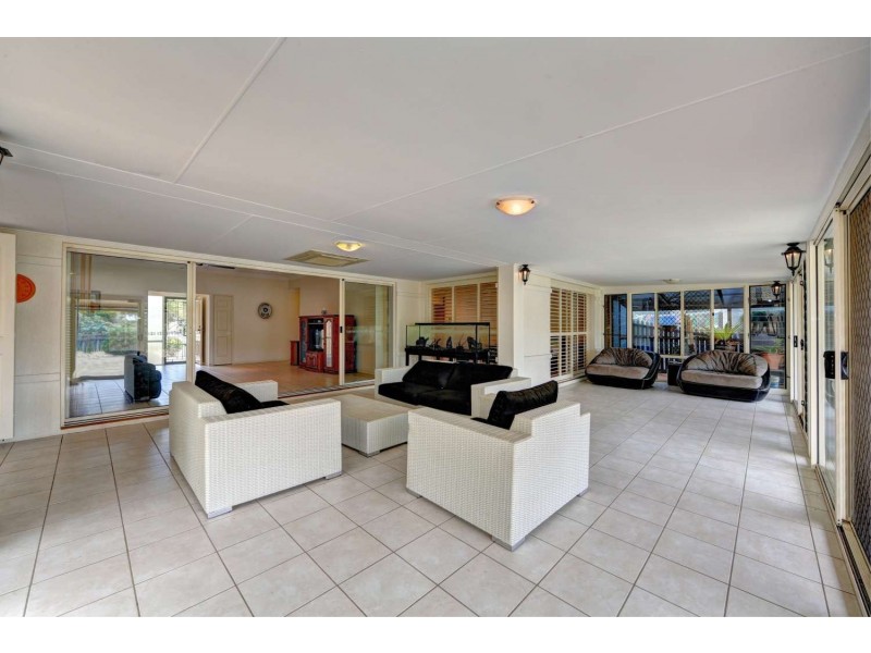 172 Barolin Esplanade, Coral Cove QLD 4670