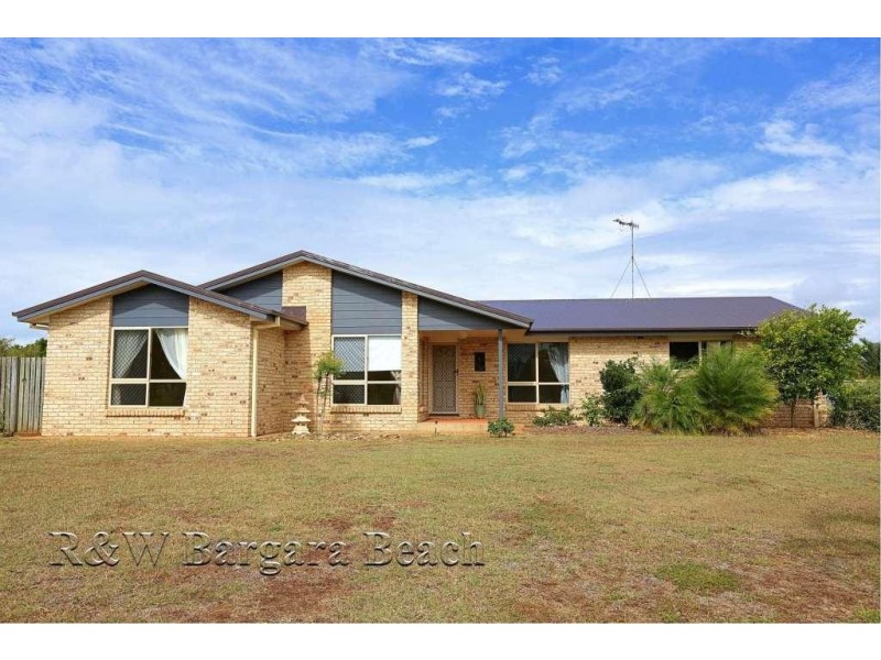 1 Blake Close, Coral Cove QLD 4670