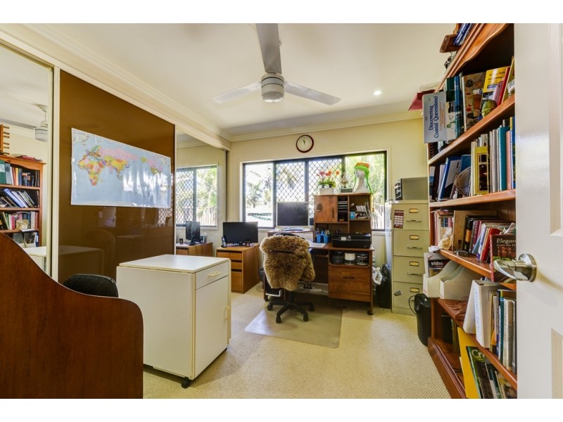 4 Seahorse Court, Innes Park QLD 4670