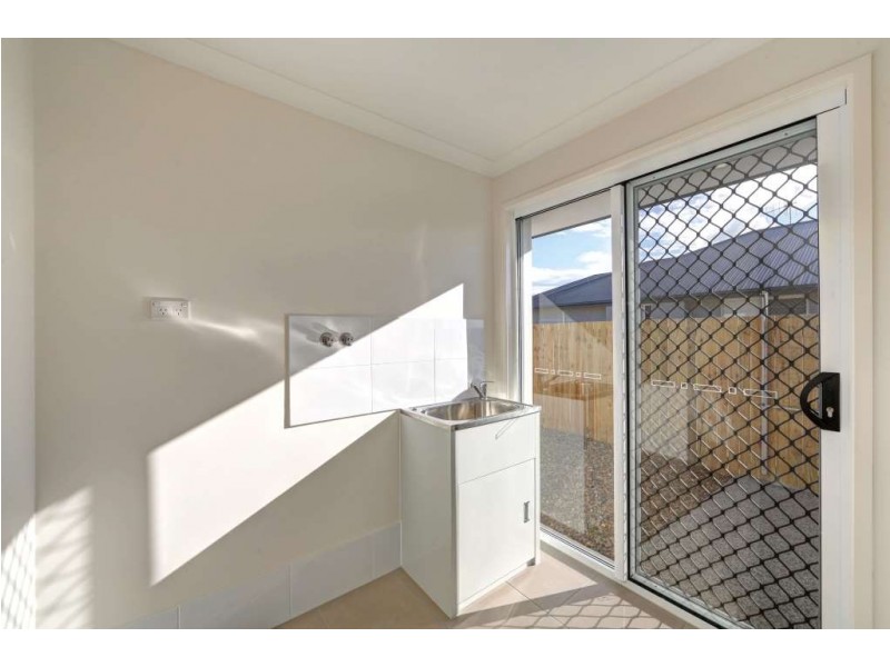 32 Firefly Street, Bargara QLD 4670