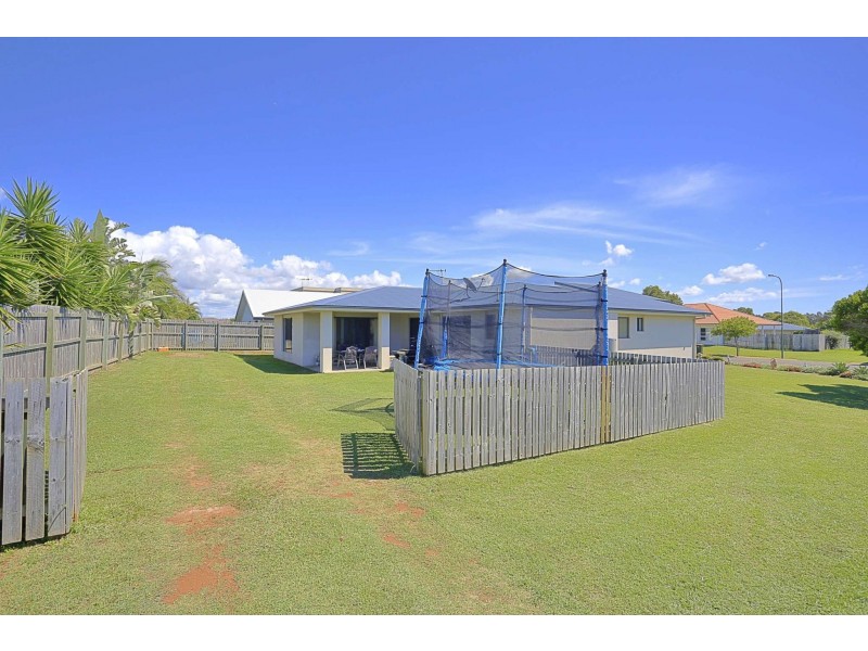 41 Bisdee Street, Coral Cove QLD 4670