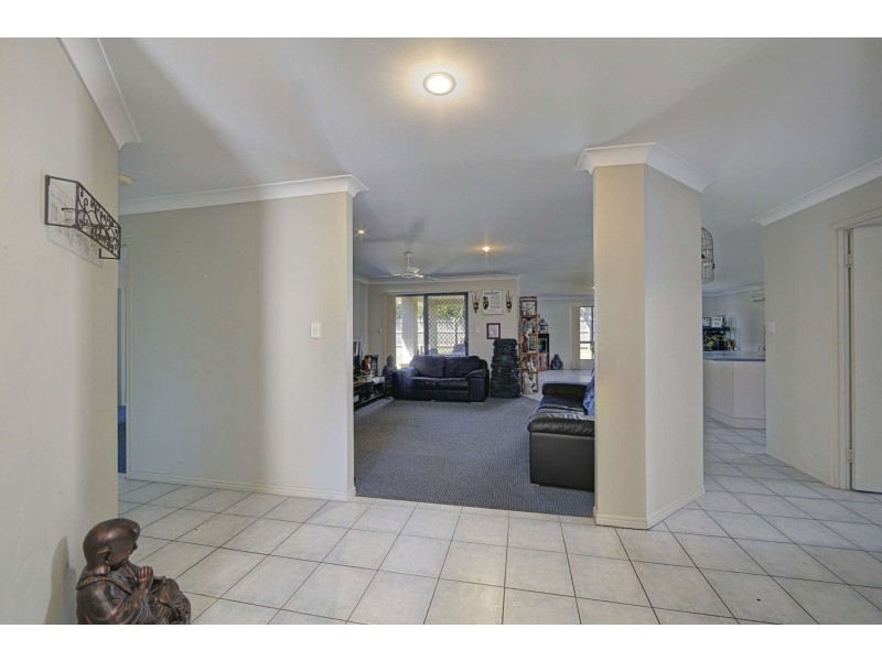 41 Bisdee Street, Coral Cove QLD 4670