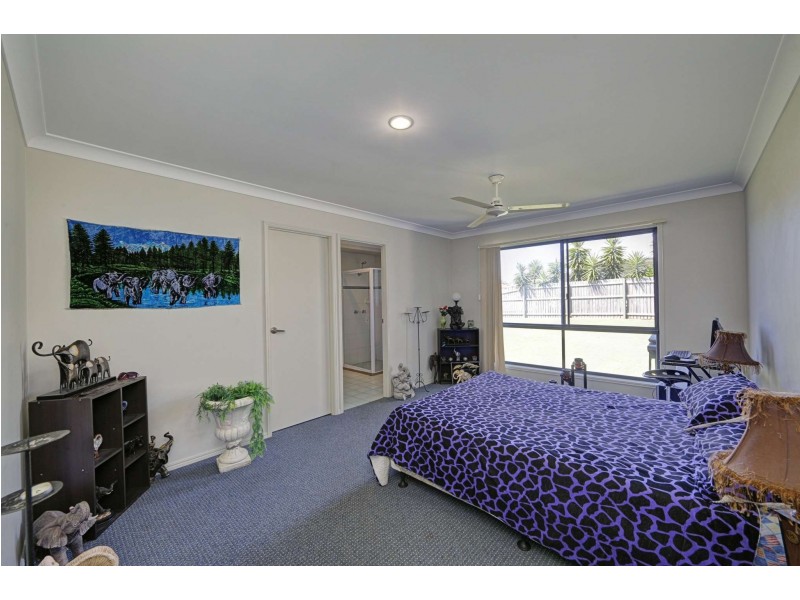 41 Bisdee Street, Coral Cove QLD 4670