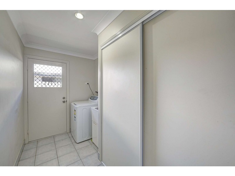 41 Bisdee Street, Coral Cove QLD 4670