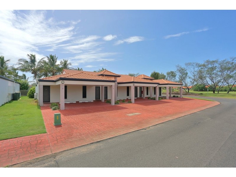 Villa 18 Pebble Beach Drive, Coral Cove QLD 4670