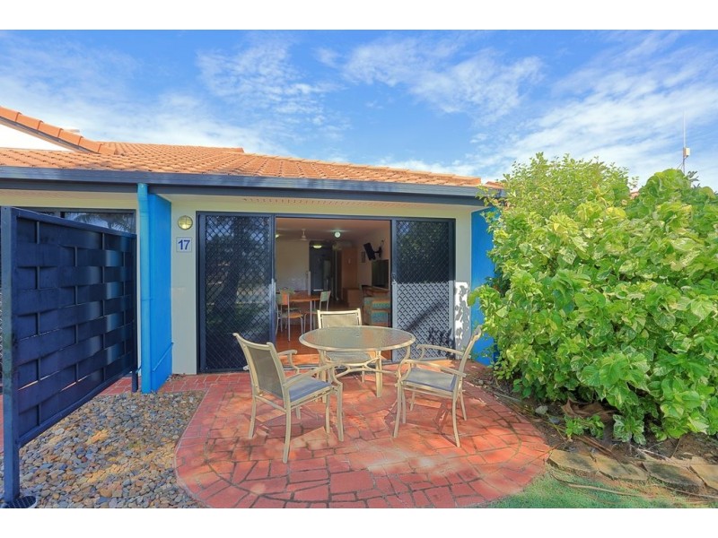 Villa 18 Pebble Beach Drive, Coral Cove QLD 4670
