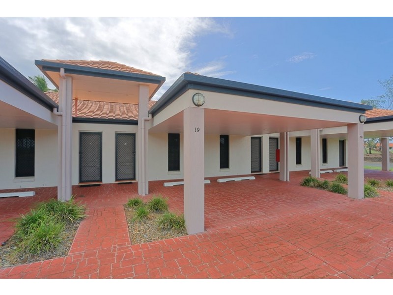 Villa 18 Pebble Beach Drive, Coral Cove QLD 4670