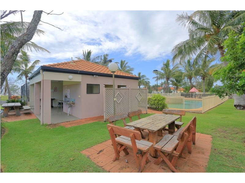 Villa 18 Pebble Beach Drive, Coral Cove QLD 4670