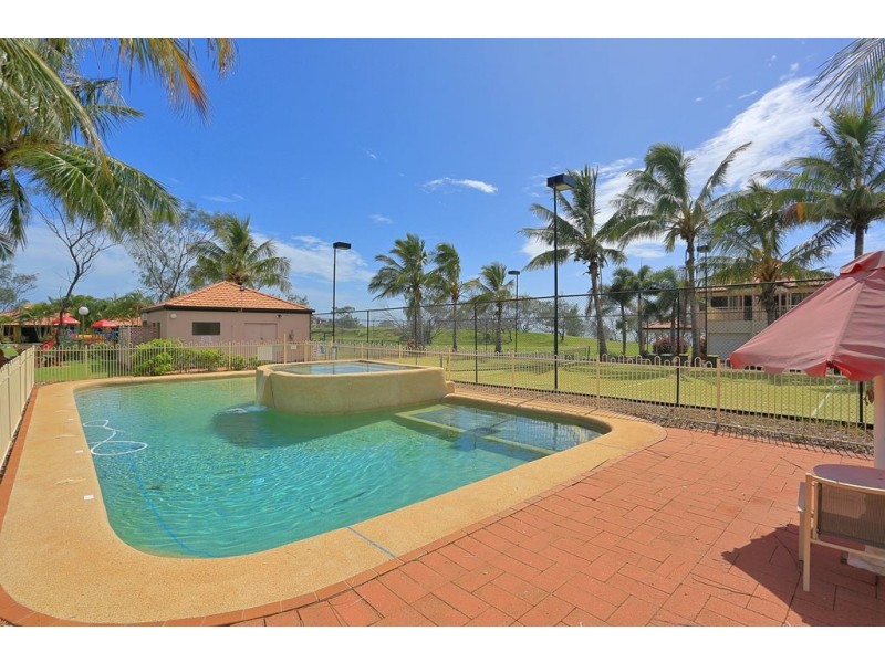 Villa 18 Pebble Beach Drive, Coral Cove QLD 4670
