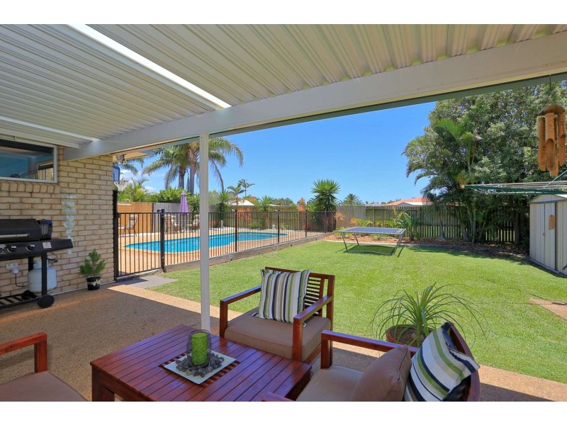 10 Majestic Place, Coral Cove QLD 4670