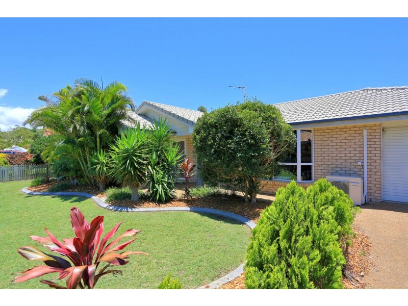 10 Majestic Place, Coral Cove QLD 4670