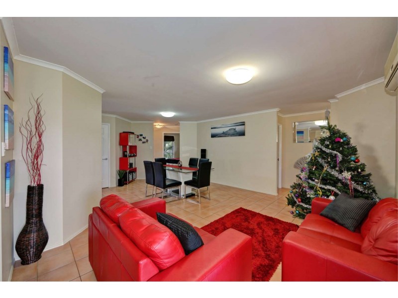 10 Majestic Place, Coral Cove QLD 4670