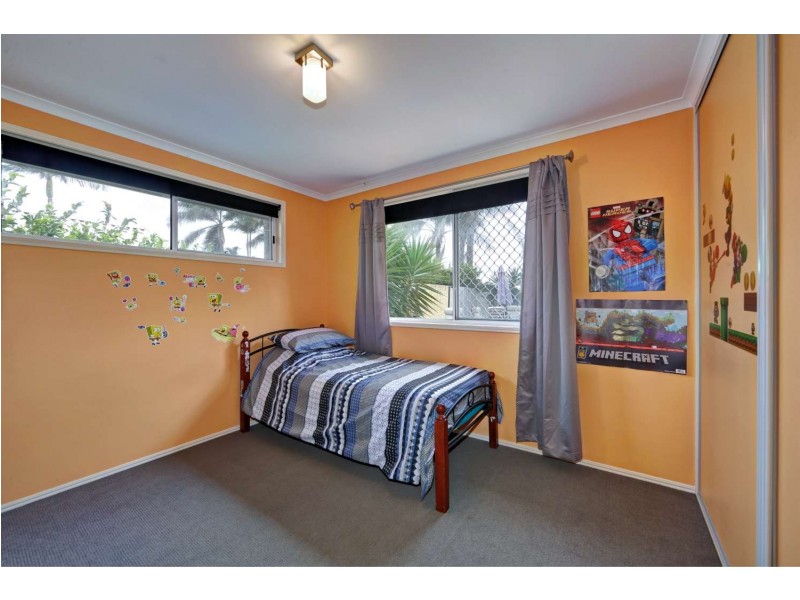 10 Majestic Place, Coral Cove QLD 4670