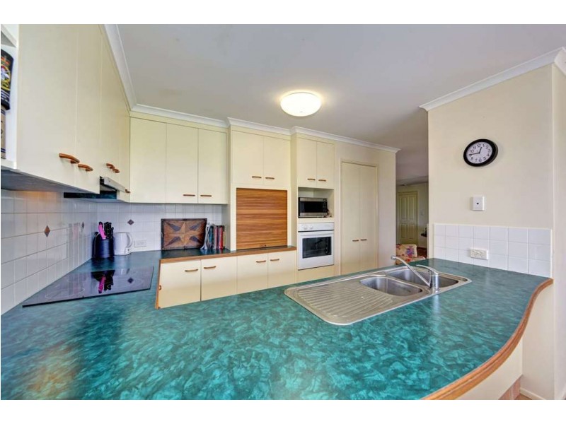 Villa 14, Chantelle Circuit, Coral Cove QLD 4670
