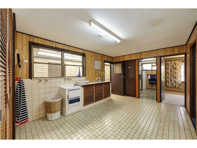 17 Bussey Street, Bargara QLD 4670