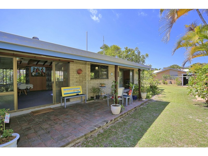17 Bussey Street, Bargara QLD 4670