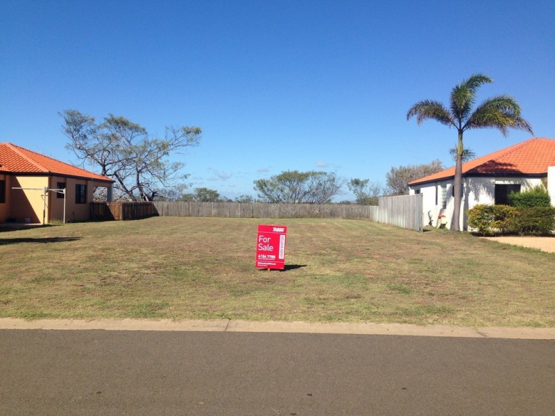 13 Chantelle Circuit, Coral Cove QLD 4670