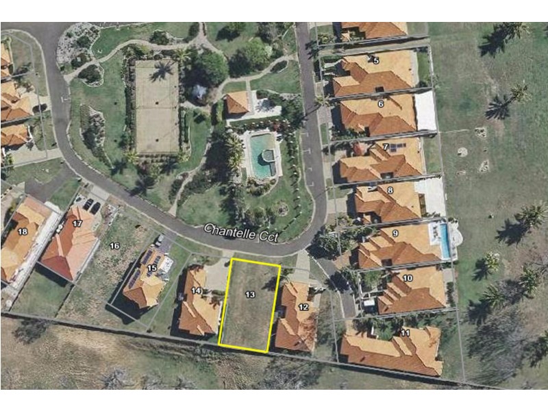 13 Chantelle Circuit, Coral Cove QLD 4670