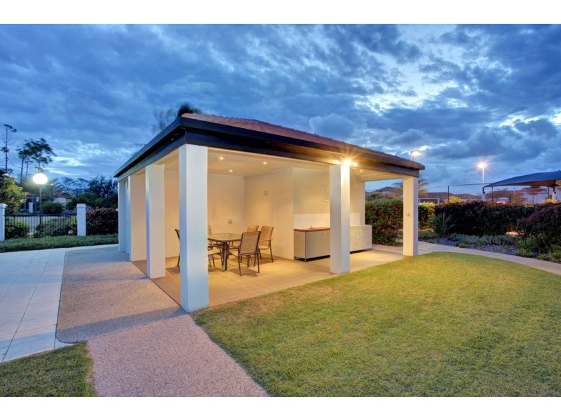 13 Chantelle Circuit, Coral Cove QLD 4670