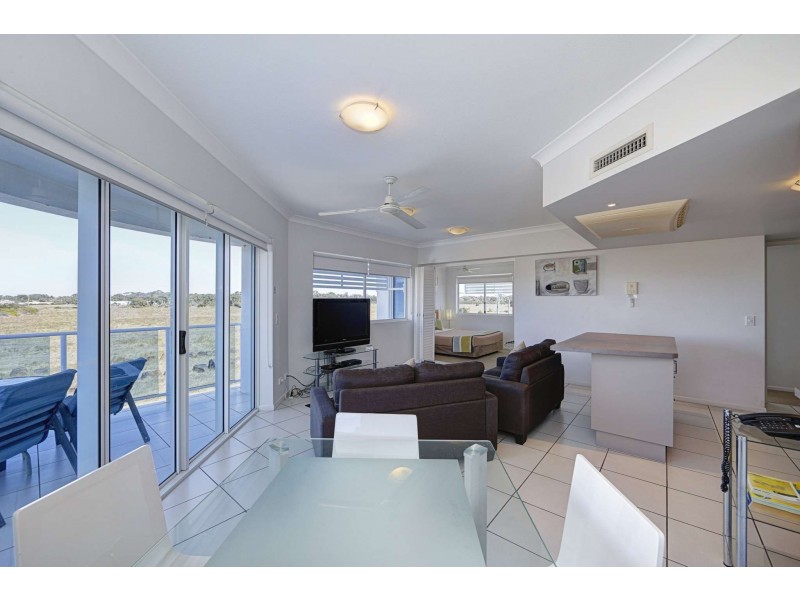 8/52 Johnson Street, Bargara QLD 4670