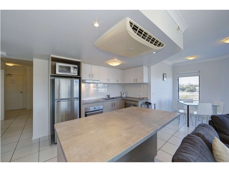 8/52 Johnson Street, Bargara QLD 4670