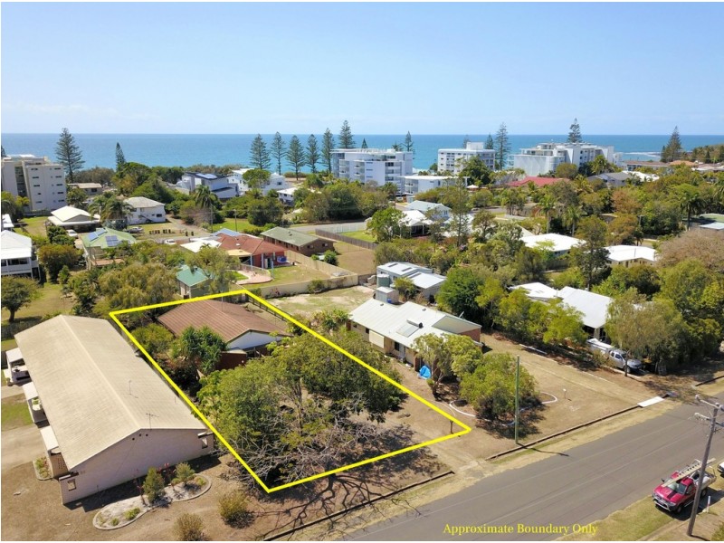 48 Holland Street, Bargara QLD 4670