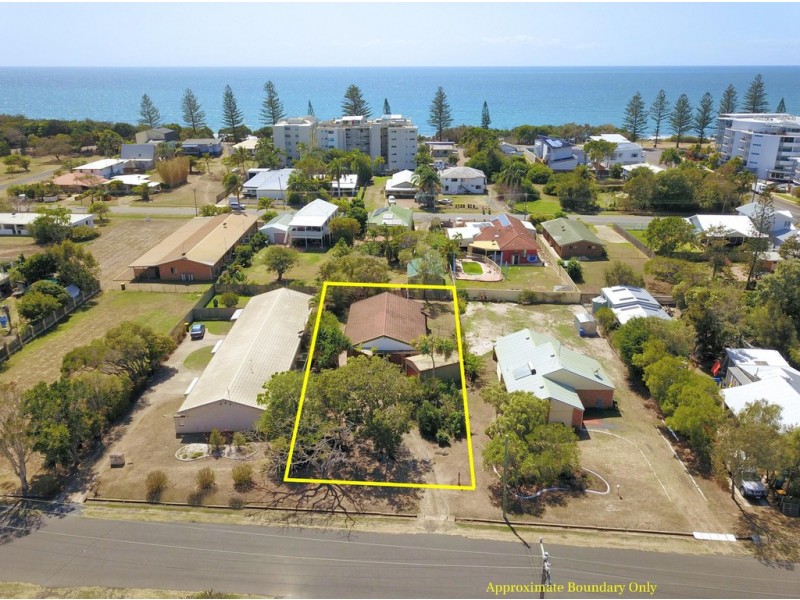 48 Holland Street, Bargara QLD 4670