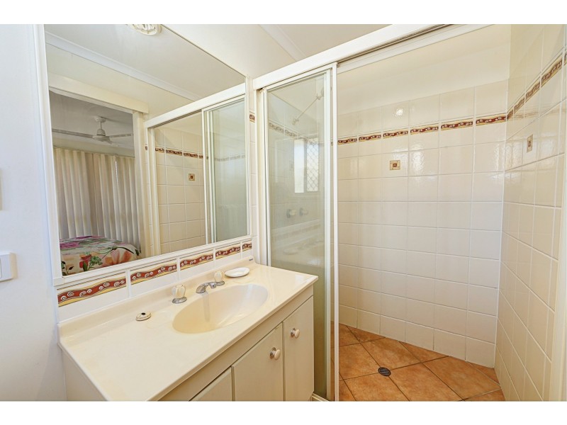 15 Cascade Parade, Bargara QLD 4670