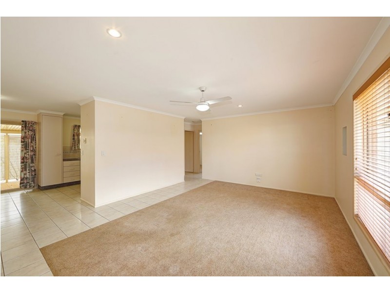 25 Hawkins Dive, Bargara QLD 4670