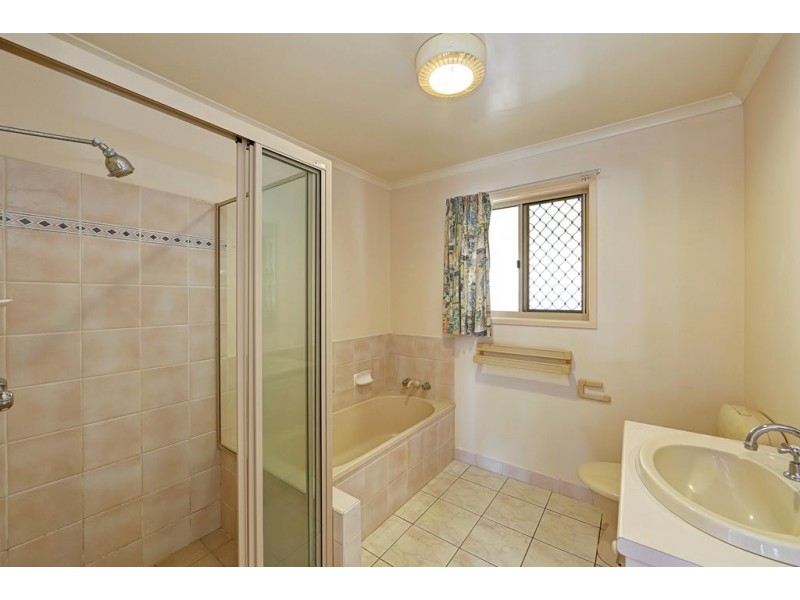 25 Hawkins Dive, Bargara QLD 4670
