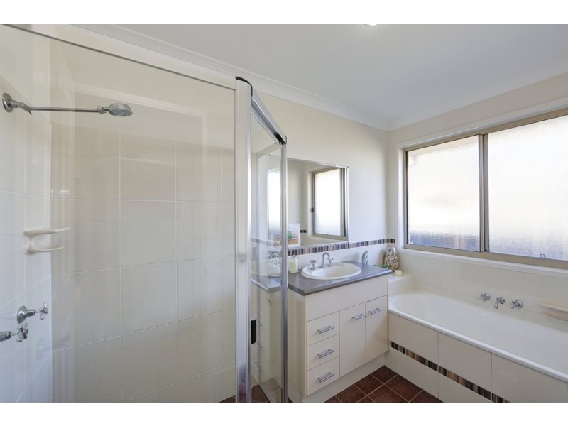 14 Explorers Way, Bargara QLD 4670