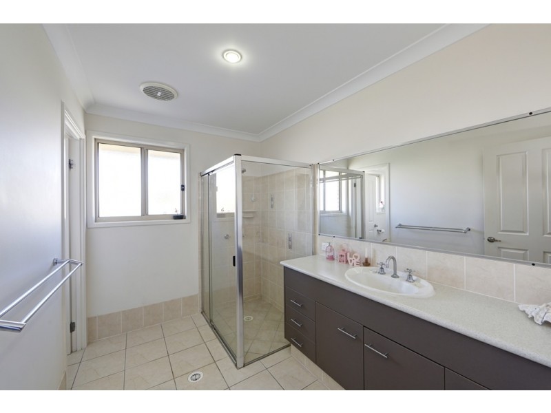 14 Explorers Way, Bargara QLD 4670