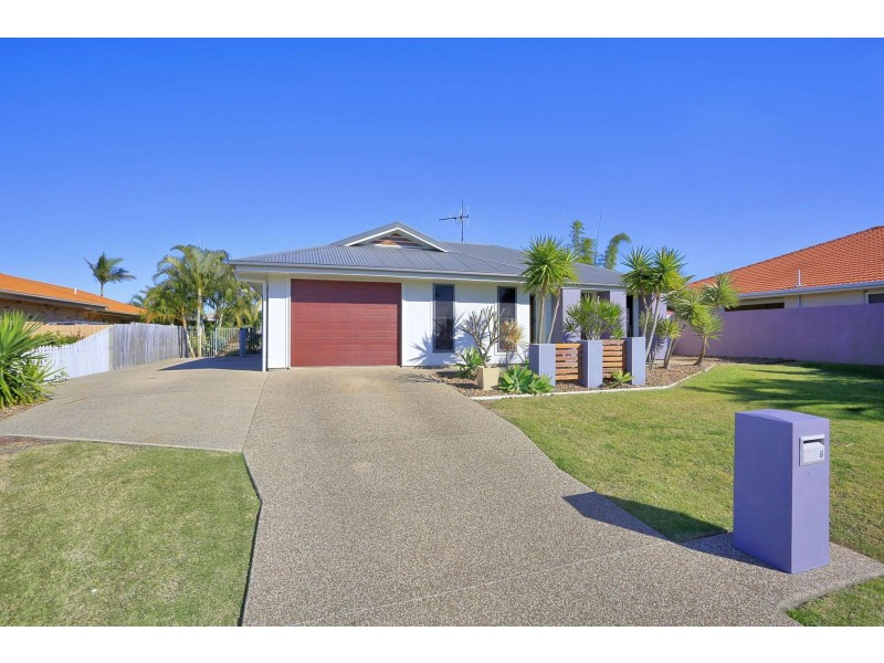 8 Bay Court, Bargara QLD 4670