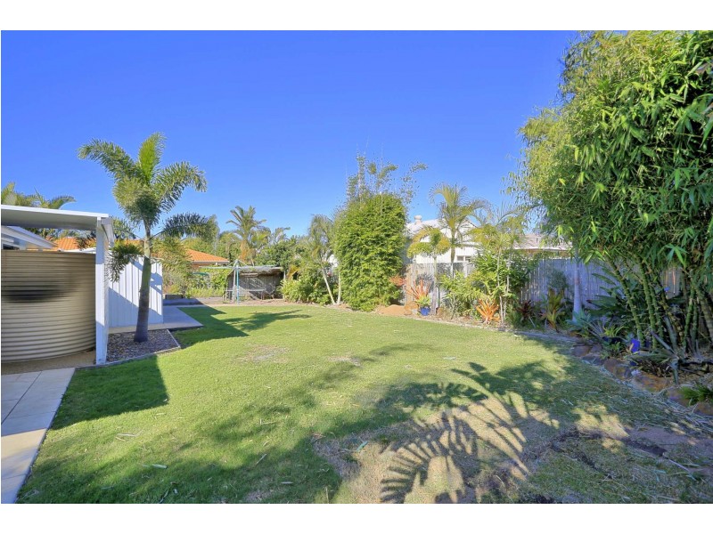 8 Bay Court, Bargara QLD 4670