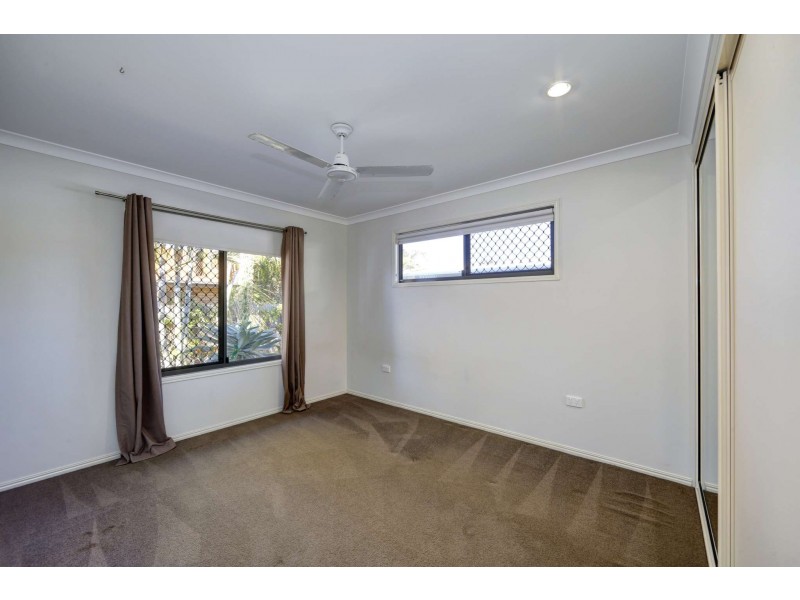 8 Bay Court, Bargara QLD 4670