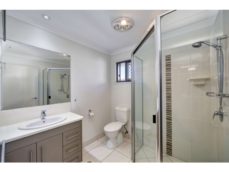 8 Bay Court, Bargara QLD 4670