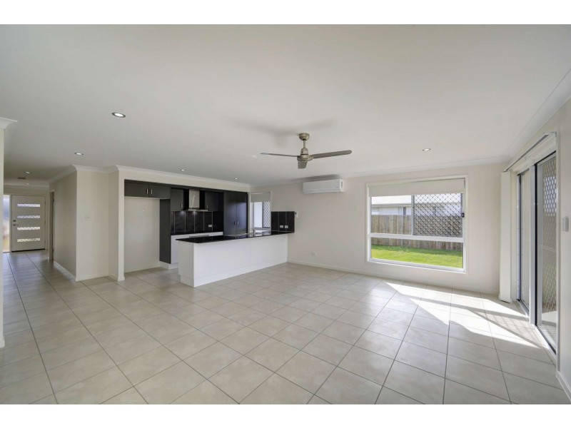 35 Firefly Street, Bargara QLD 4670