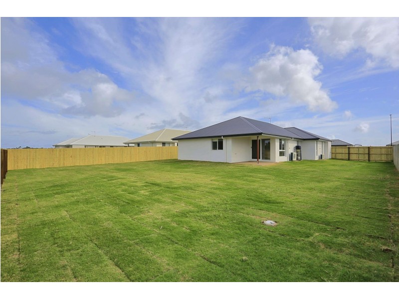 35 Firefly Street, Bargara QLD 4670