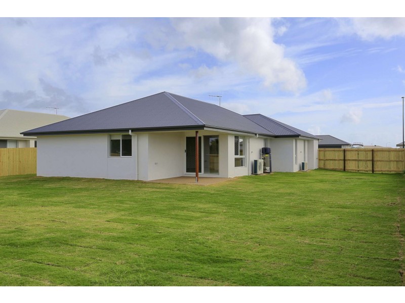 35 Firefly Street, Bargara QLD 4670