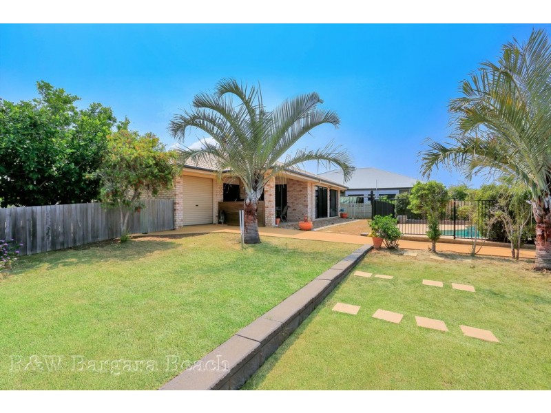 5 Tulipwood Place, Coral Cove QLD 4670