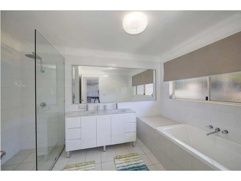 41 Durdins Road, Bargara QLD 4670