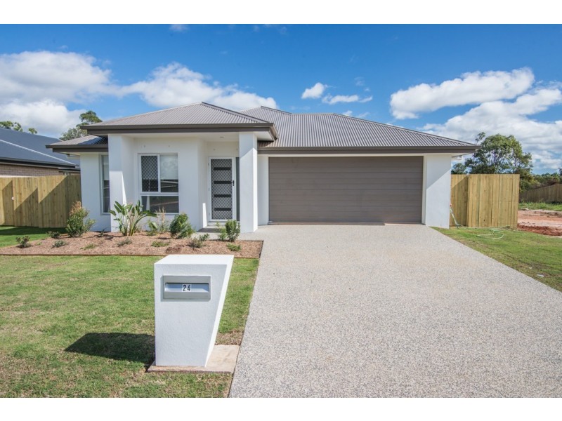 24 Banner Court, Branyan QLD 4670