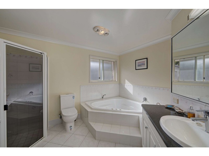 44 Grimwood Street, Bargara QLD 4670